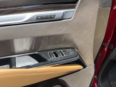 New 2026 Cadillac Escalade Luxury AWD/4WD image 18