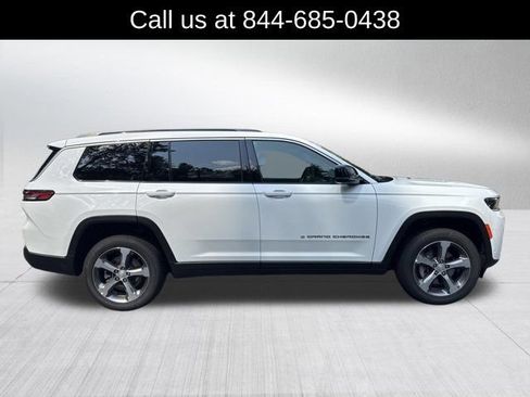 New 2026 Jeep Grand Cherokee L Limited w/ Luxury Tech Group II AWD/4WD image 4