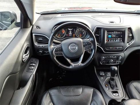 Certified 2020 Jeep Cherokee Latitude Lux w/ Quick Order Package 26H Lux image 11