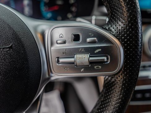 Used 2020 Mercedes-Benz C 300 Sedan image 17