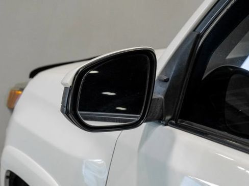 Used 2017 Toyota 4Runner SR5 RWD image 54
