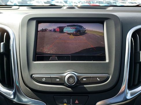 Used 2024 Chevrolet Equinox LT image 19