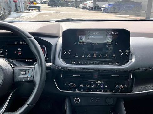 Certified 2023 Nissan Rogue Platinum w/ Platinum Premium Package image 7