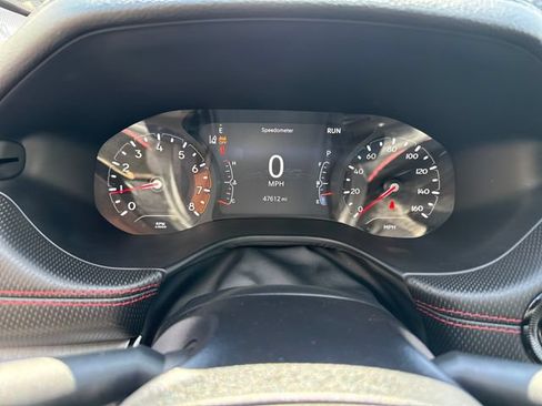 Used 2022 Jeep Compass Trailhawk w/ Trailhawk Convenience Group AWD/4WD image 19