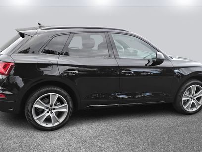 Certified 2025 Audi Q5 2.0T Premium w/ Convenience Plus Package