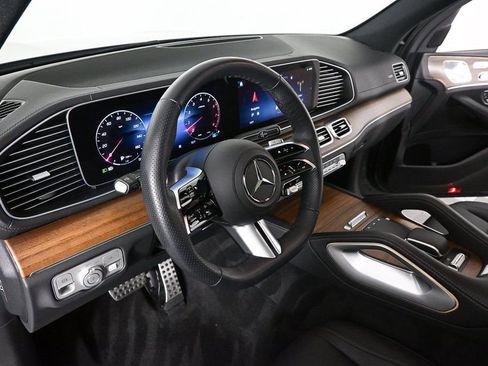 Used 2025 Mercedes-Benz GLS 450 GLS 450 image 6