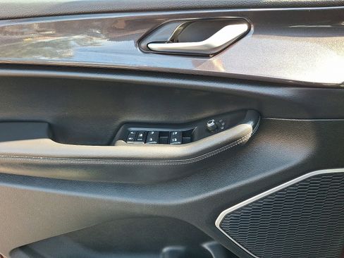 Used 2022 Jeep Grand Cherokee L Laredo image 13