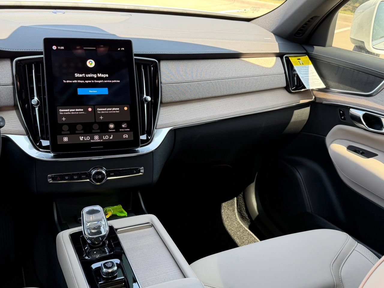 New 2026 Volvo XC90 B5 Core AWD/4WD image 11