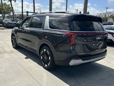 New 2026 Kia Carnival EX FWD image 8