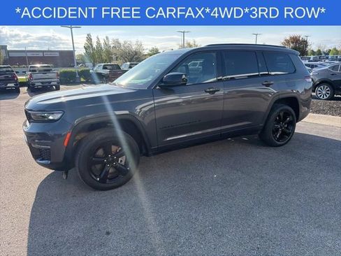 Used 2023 Jeep Grand Cherokee L Limited w/ Black Appearance Package AWD/4WD image 6