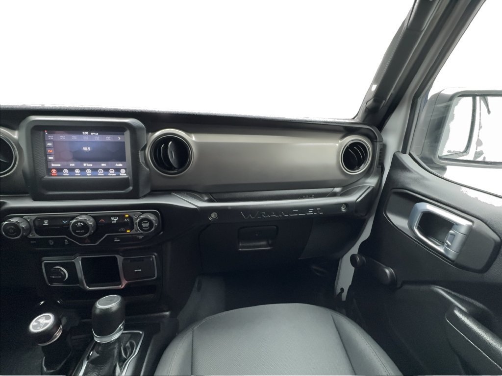 Used 2022 Jeep Wrangler Sport AWD/4WD image 37