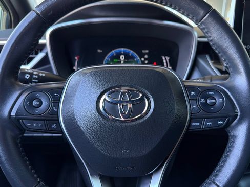 Used 2024 Toyota Corolla XSE FWD image 25