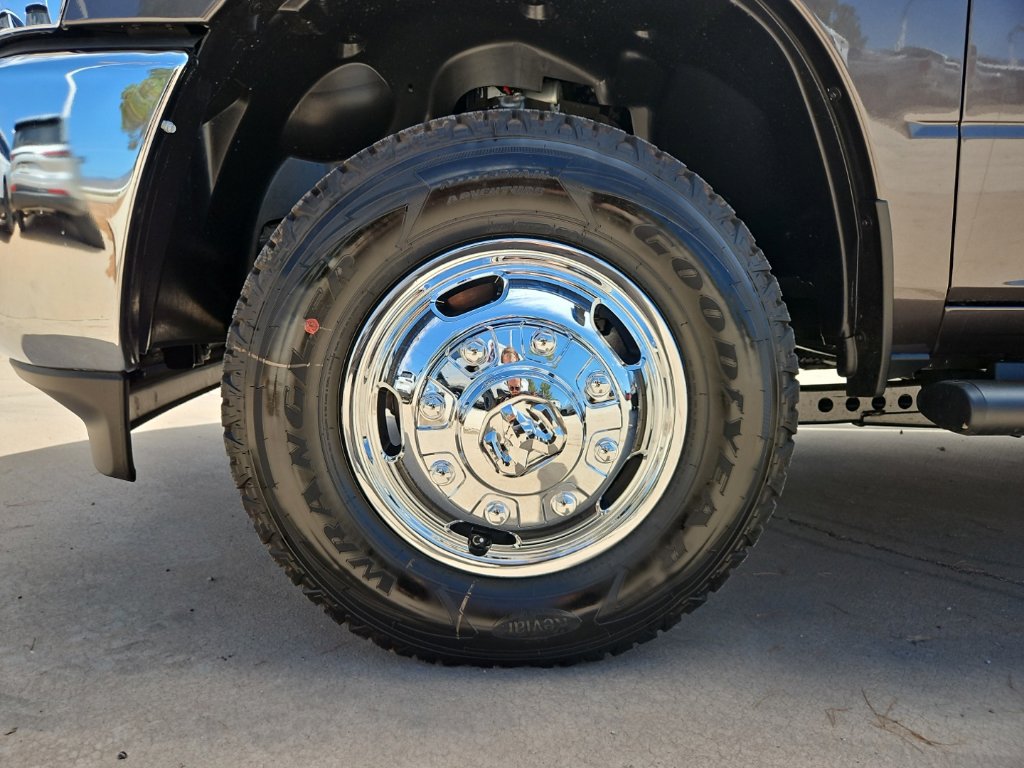 New 2026 RAM 3500 Tradesman AWD/4WD image 7
