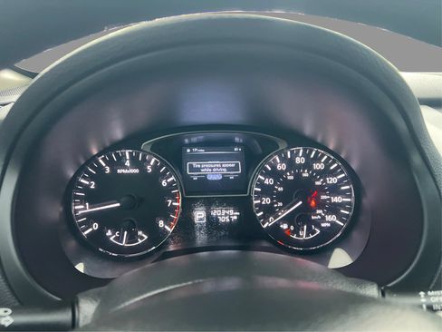 Used 2014 Nissan Altima 2.5 S w/ Sport Value Package FWD image 19