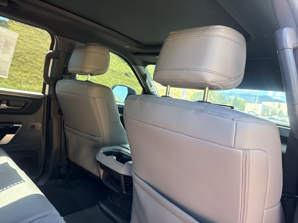 Used 2025 Toyota Tundra Limited AWD/4WD image 24