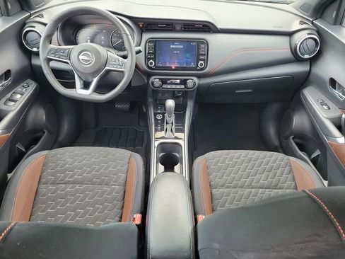 Used 2023 Nissan Kicks SR FWD image 12