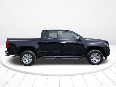 Used 2022 Chevrolet Colorado LT w/ Chrome Appearance Package RWD image 2