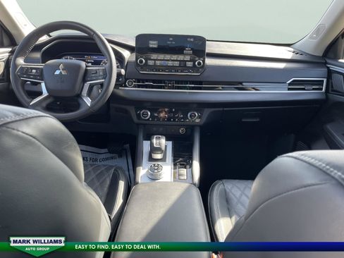 Used 2023 Mitsubishi Outlander SEL image 26