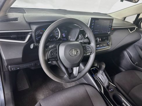 Used 2020 Toyota Corolla LE FWD image 8