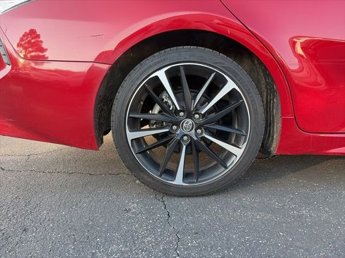 Used 2020 Toyota Camry XSE image 9