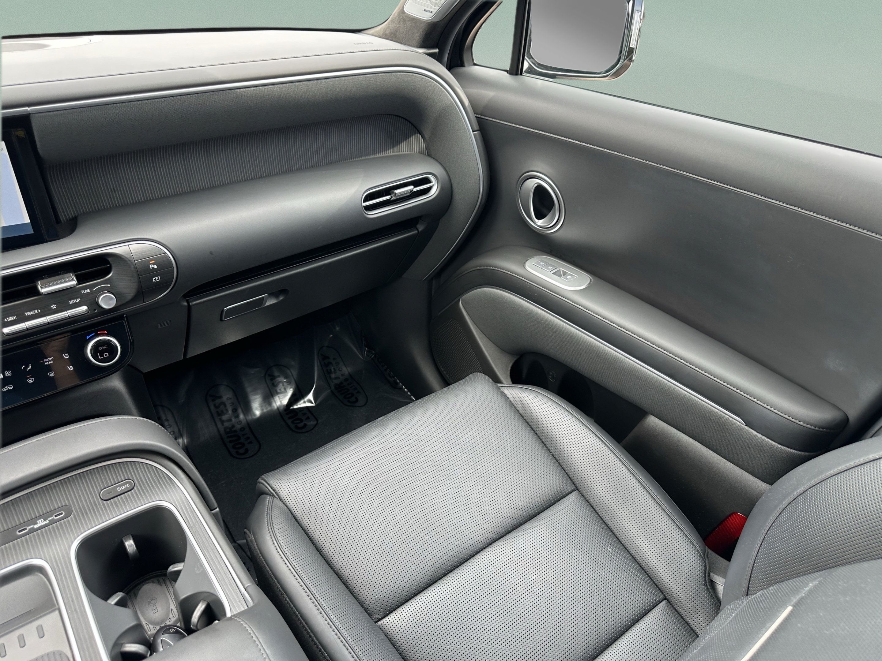 Used 2026 Hyundai Palisade Calligraphy FWD image 13