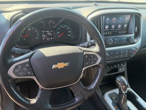 Used 2022 Chevrolet Colorado LT w/ Redline Special Edition image 15
