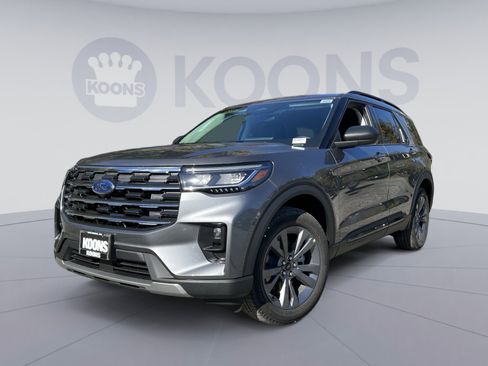 New 2026 Ford Explorer Active w/ Active Comfort Package image 1