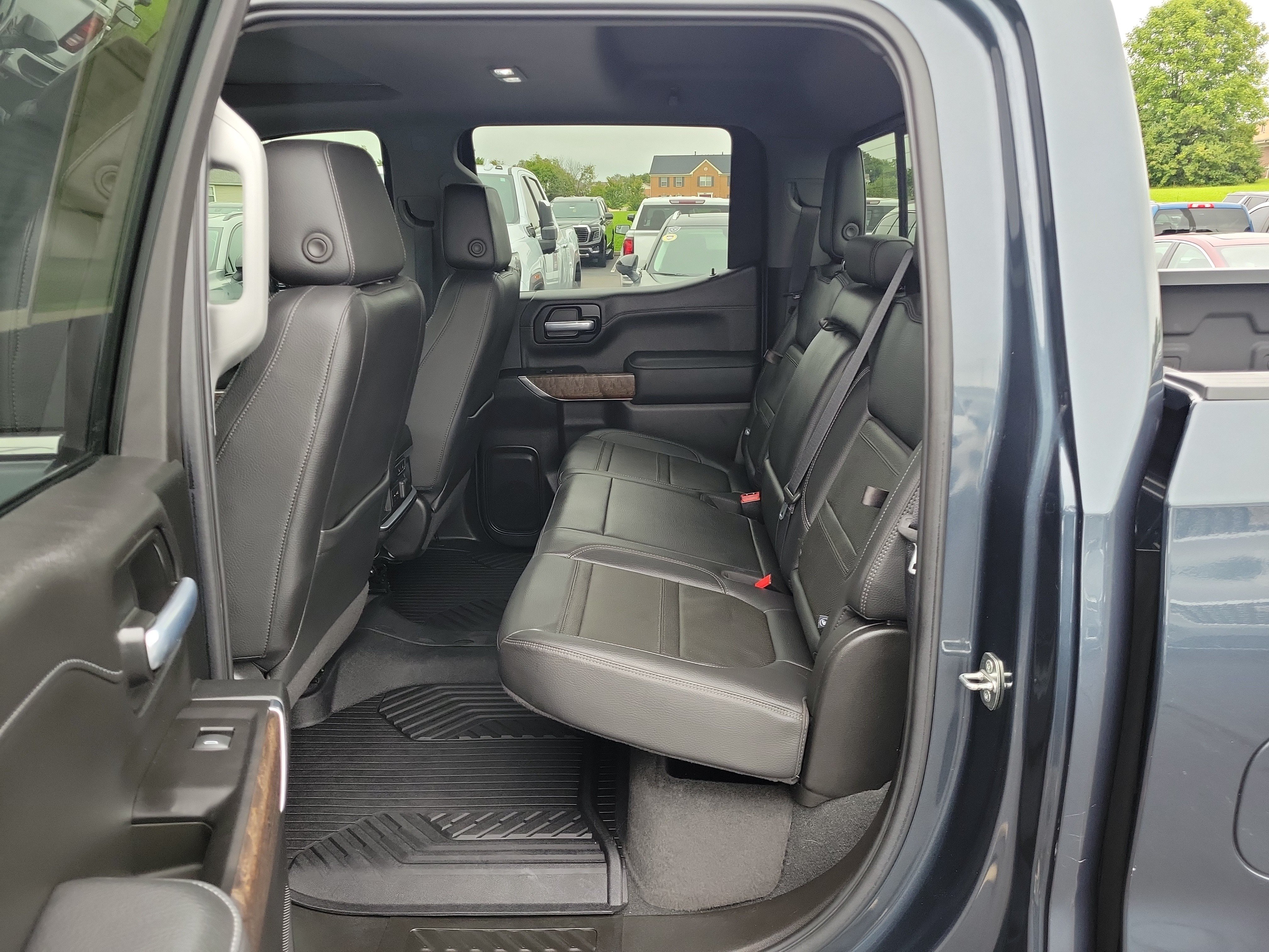 Used 2021 GMC Sierra 1500 Denali w/ Denali Ultimate Package AWD/4WD image 11