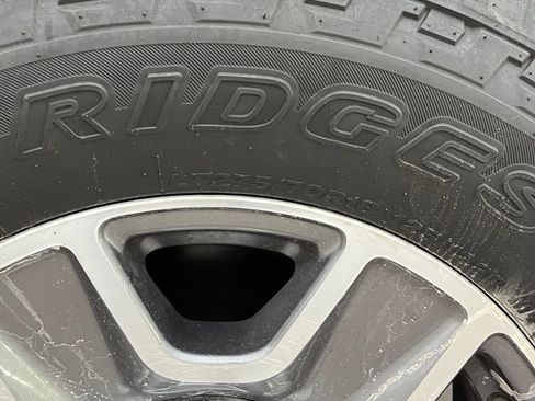 Used 2025 Ford F250 XLT w/ FX4 Off-Road Package AWD/4WD image 12