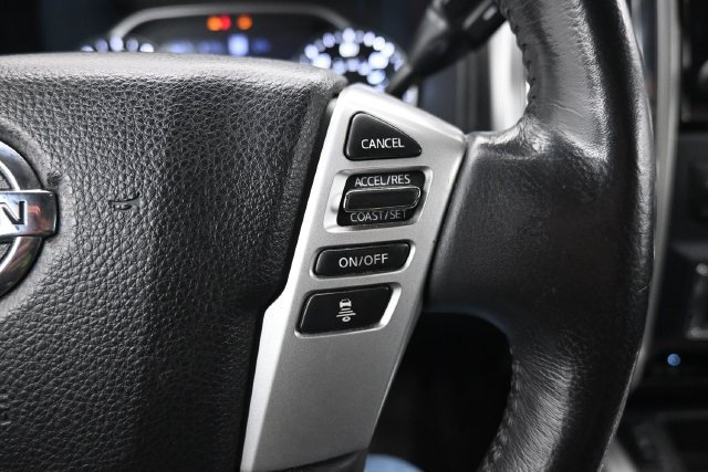 Used 2021 Nissan Titan SL w/ Moonroof Package AWD/4WD image 11