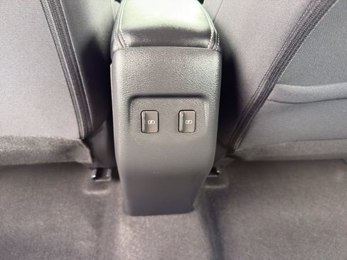 Used 2023 Nissan Kicks SV FWD image 31