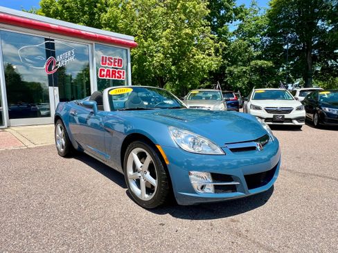 Used 2007 Saturn Sky RWD image 2