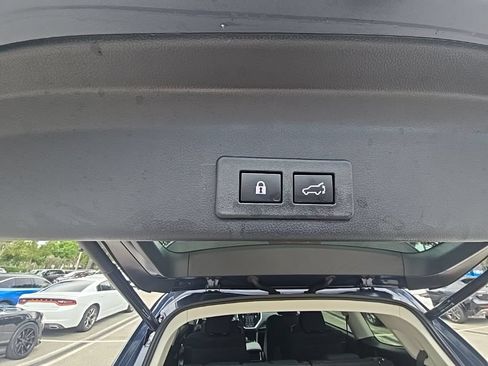 Used 2025 Subaru Ascent Premium AWD/4WD image 34