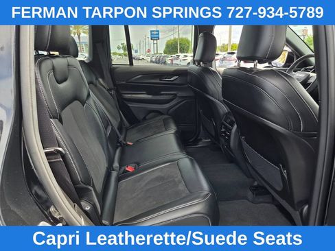 Used 2023 Jeep Grand Cherokee Altitude AWD/4WD image 20