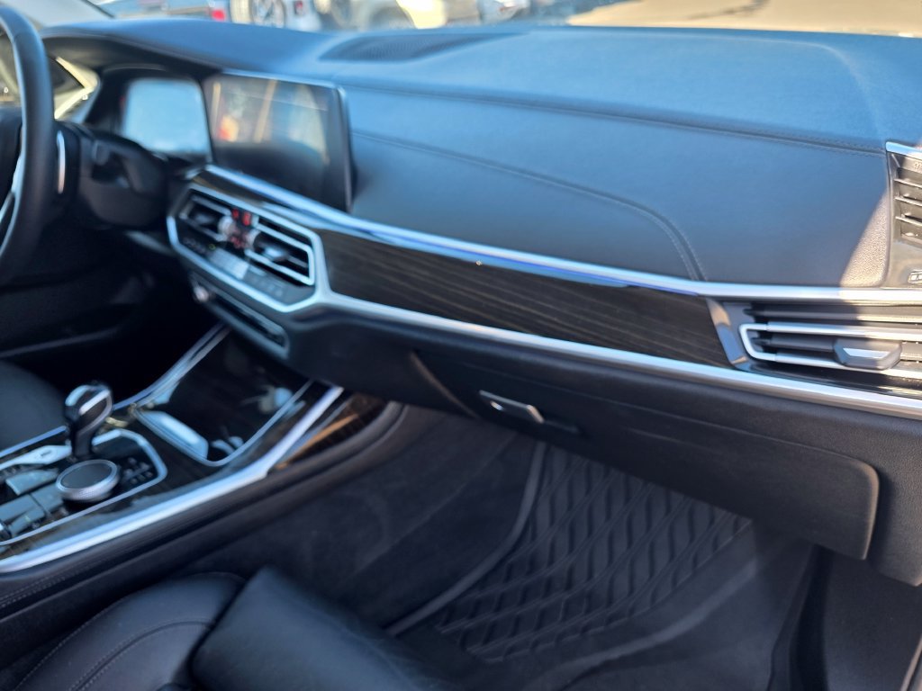 Used 2019 BMW X7 xDrive40i w/ Cold Weather Package AWD/4WD image 26