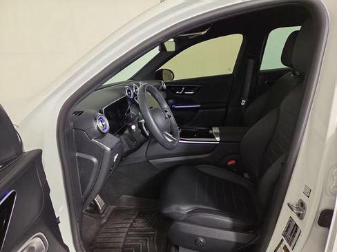 Used 2026 Mercedes-Benz GLC 300 4MATIC image 12