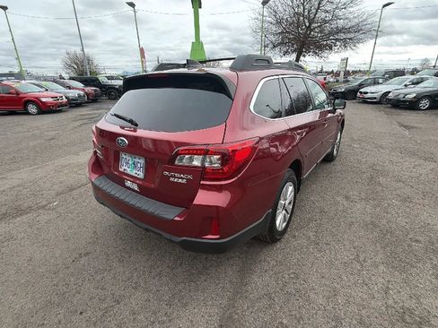 Used 2016 Subaru Outback 2.5i Premium AWD/4WD image 4