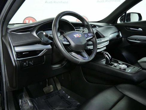 Used 2021 Cadillac XT4 Premium Luxury w/ Enhanced Visibility Package image 16