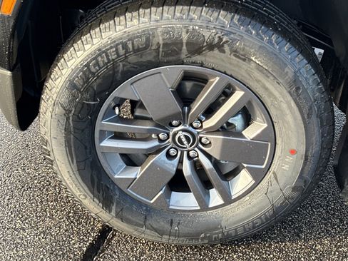 New 2026 Nissan Frontier SV image 8