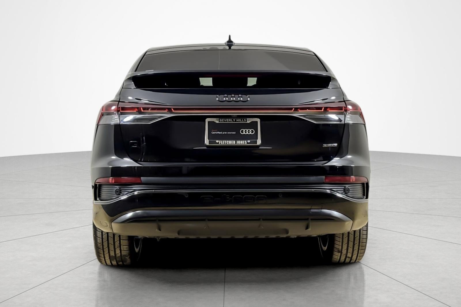 Certified 2023 Audi Q4 e-tron Premium w/ Convenience Package AWD/4WD image 4