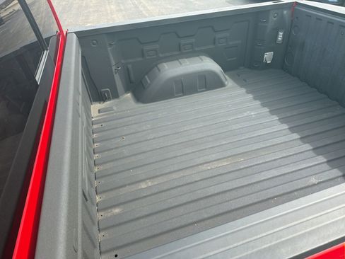 Used 2022 Chevrolet Silverado 1500 ZR2 image 26