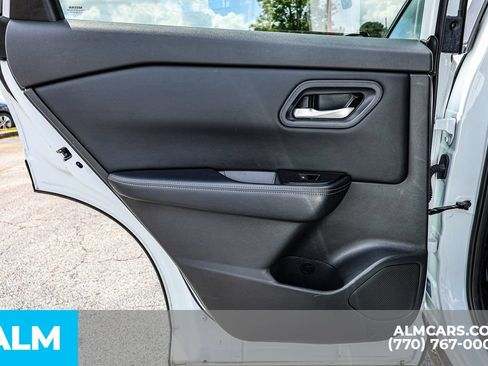 Used 2024 Nissan Rogue SV FWD image 48