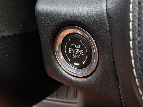 Used 2023 Chevrolet Tahoe Premier image 25