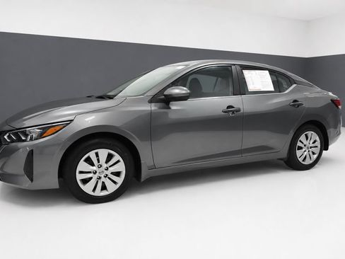Certified 2025 Nissan Sentra S FWD image 2