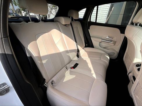 Used 2024 Mercedes-Benz GLA 250 4MATIC image 27