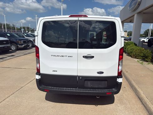 Used 2024 Ford Transit 250 Low Roof AWD w/ Exterior Upgrade Package image 6