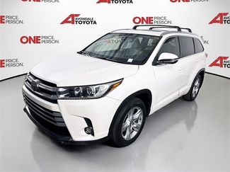 Used 2017 Toyota Highlander Limited video 3
