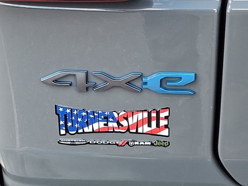 Used 2023 Jeep Wrangler Unlimited Sahara image 16