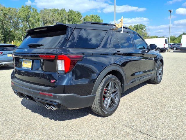 Certified 2025 Ford Explorer ST w/ Sun And Sound Package AWD/4WD image 7