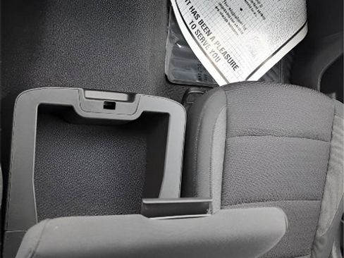 Used 2024 Chevrolet Silverado 1500 Custom image 22